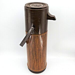 Vintage 1970s Aladdin Pump a Drink 1 qt Brown faux Wood carry thermos P150